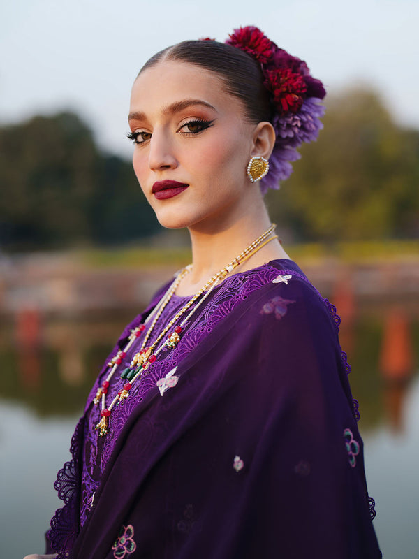 Mahnur Dhanak Luxury Embroidered Winter 3 Piece Dress SDCW-1248