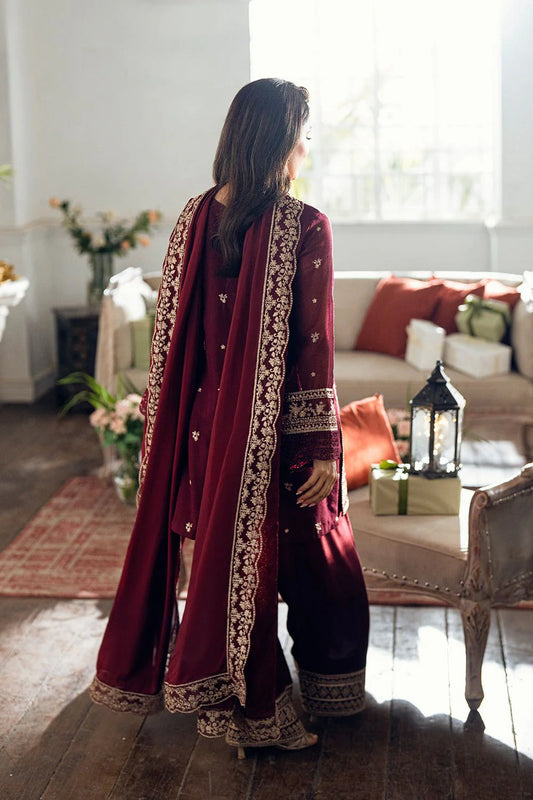 AZURE 3PC LAWN UNSTITCHED EMBROIDERED Code:4017